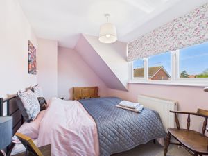 Bedroom- click for photo gallery